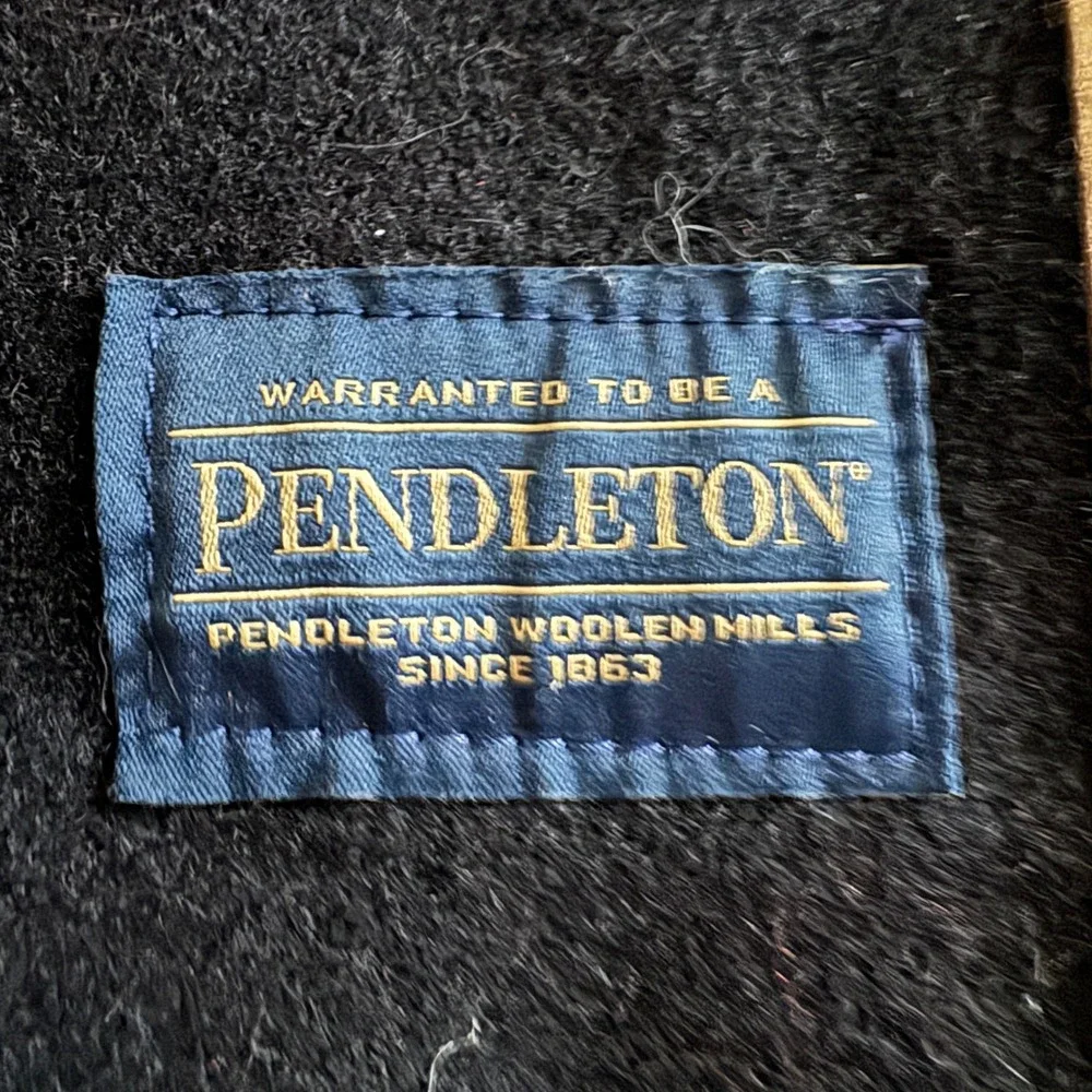 Pendleton Ikanum Blanket Confederated Tribes Grand Ronde Wool Red Black USA Made